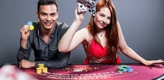 Layar perangkat digital memperlihatkan platform taruhan warkop4d dengan berbagai fitur interaktif